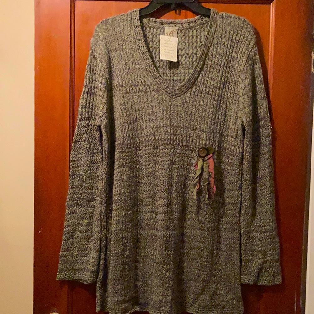 Sweater/ crocheted V-neck